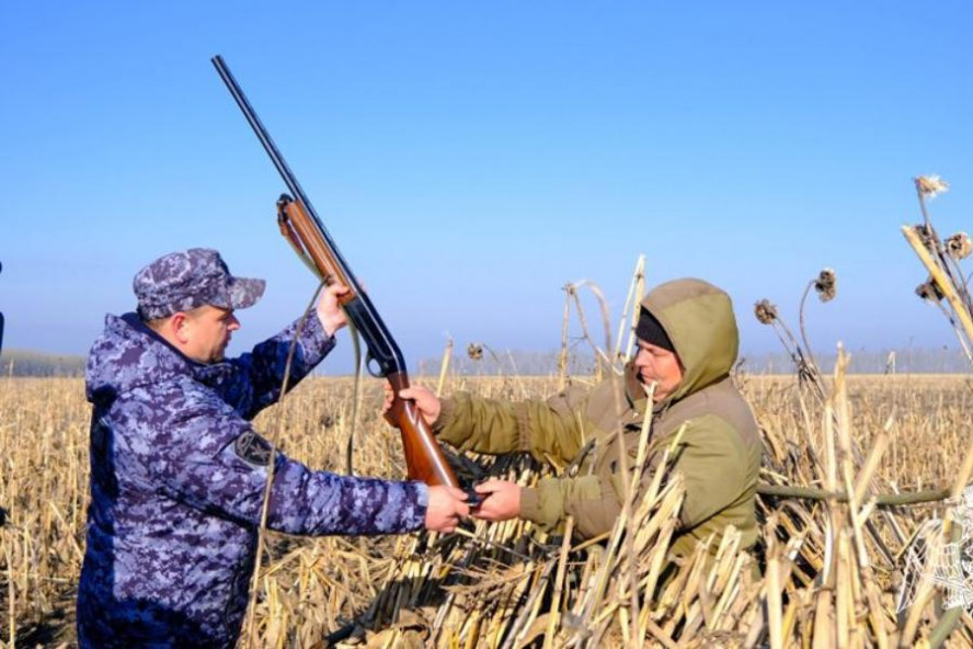 С начала сезона охоты в Тамбовской области проверили более 330 владельцев оружия