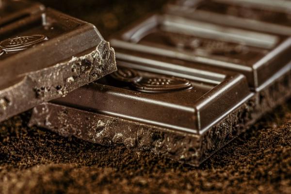 Диетолог перечислила полезные свойства шоколада