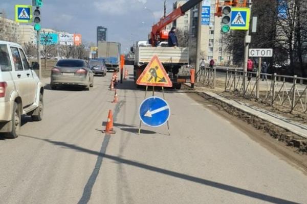 На улице Магистральной приступили к устранению дефектов дорожного ремонта