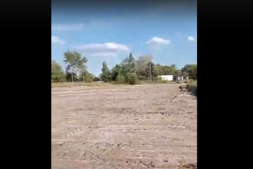 Жители посёлка Заречье жалуются на строительство на берегу реки Цна