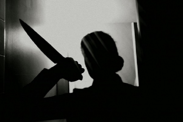 В Тамбове ревнивый мужчина получил удар ножом во время ссоры
