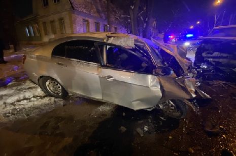 В Тамбове в тройном ДТП погиб водитель иномарки