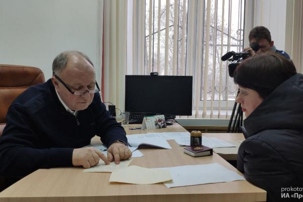  Глава Котовска Алексей Плахотников провел первый в этом году прием граждан в МФЦ
