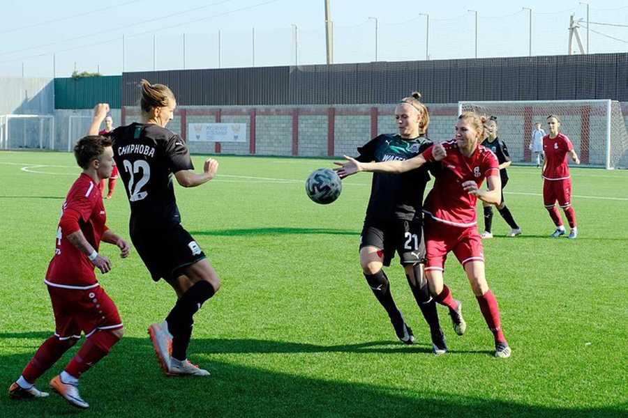 Женская команда “Академии футбола” сыграла вничью с “Краснодаром”