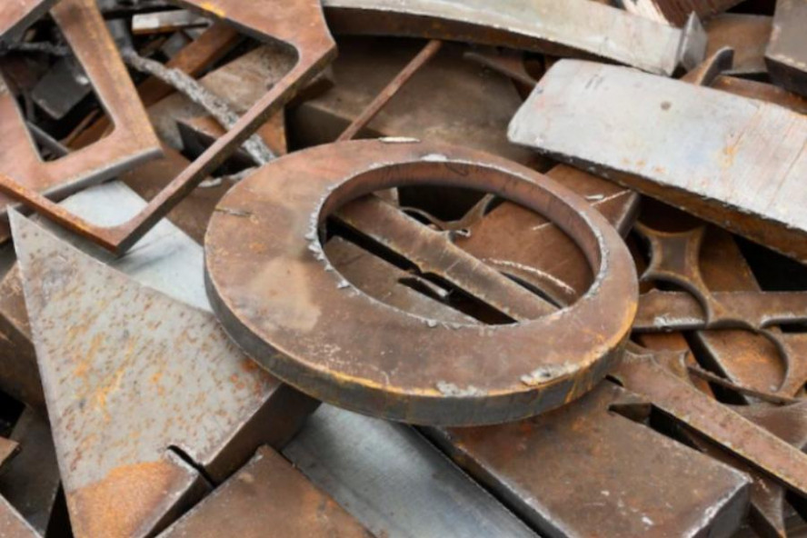 Сенаторы одобрили отредактированный закон о безналичном расчете за металлолом