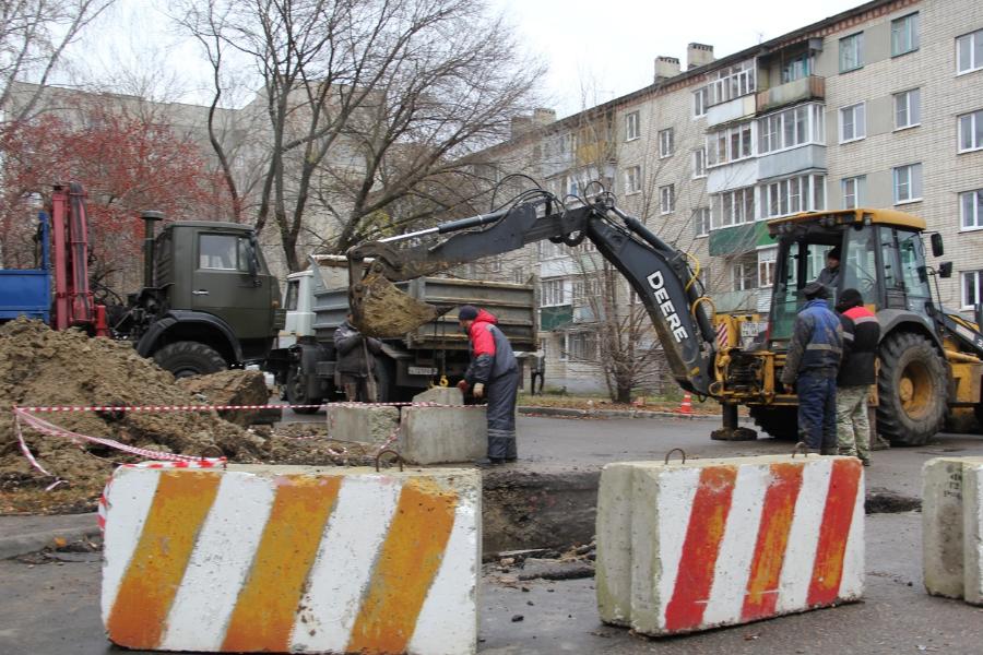 На улице Володарского приступили к реконструкции магистрального коллектора