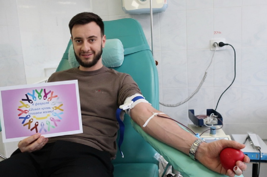 Тамбовские доноры сдали кровь для лечения пациентов с онкологией