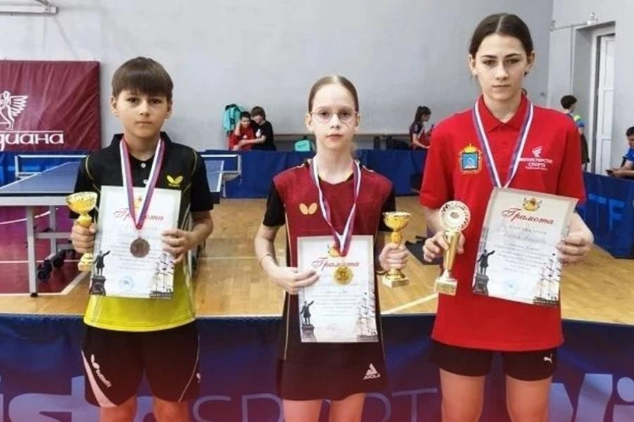 Юные тамбовские теннисисты завоевали три медали на соревнованиях в Воронеже