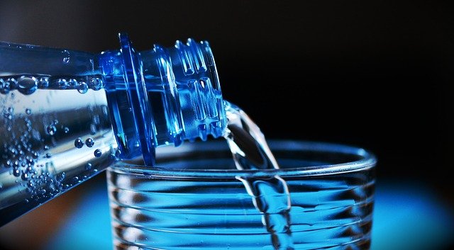 Обязательная маркировка питьевой воды может начаться в мае