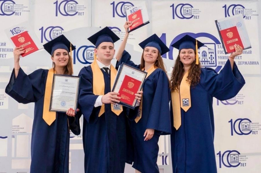 Студентка Державинского университета выиграла грант президента РФ