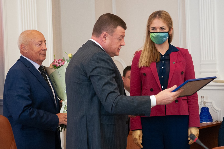 Александр Никитин поздравил победителя конкурса "Лидеры России 2020"