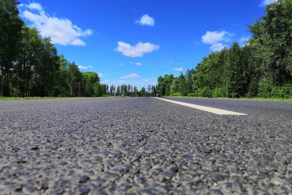 В Тамбовском районе досрочно завершен ремонт автодороги через село Столовое