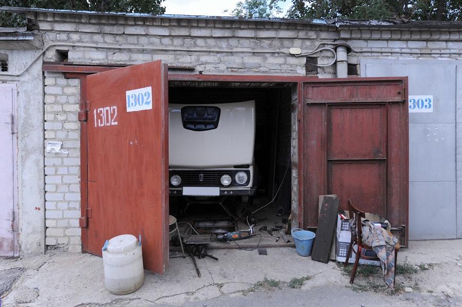 В Тамбове ищут собственников гаражей на улице Энгельса