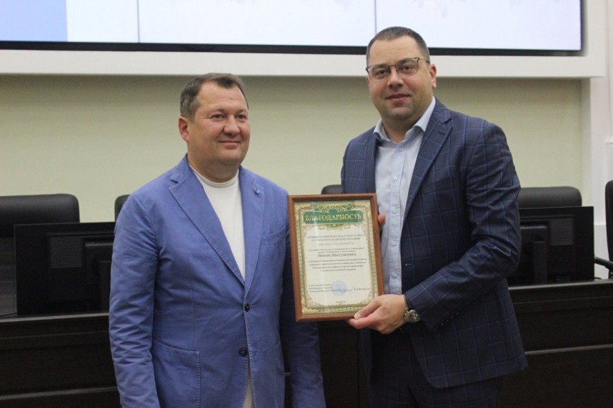 Ректор Державинского университета получил благодарность от жителей ЛНР