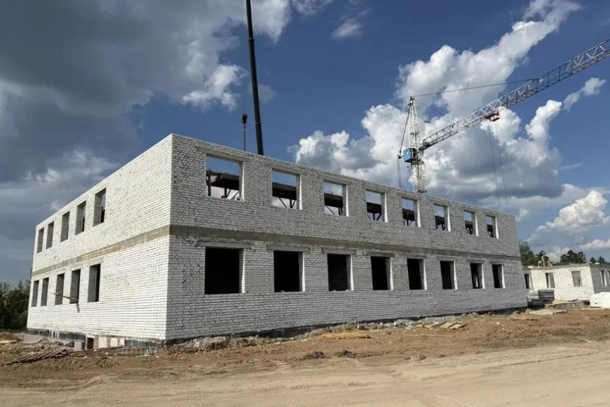 В селе Верхнеспасское возводят новую школу на 250 мест