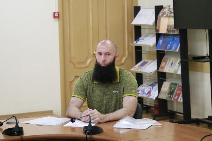 Тамбовчанин Николай Кобяков представил документы о выдвижении в Госдуму