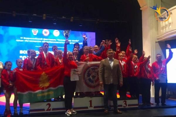 Самбисты из Котовска завоевали серебро на Всероссийском фестивале