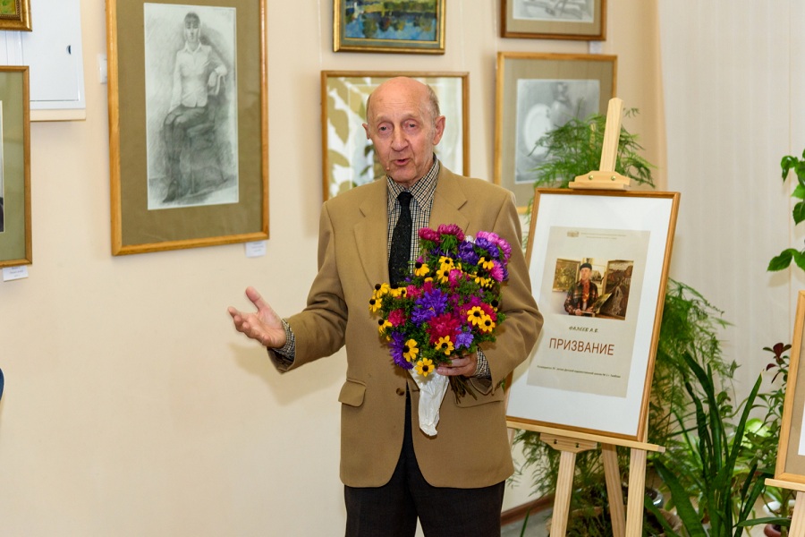 В Тамбове открылась выставка картин Заслуженного учителя РФ Анатолия Фалеева 