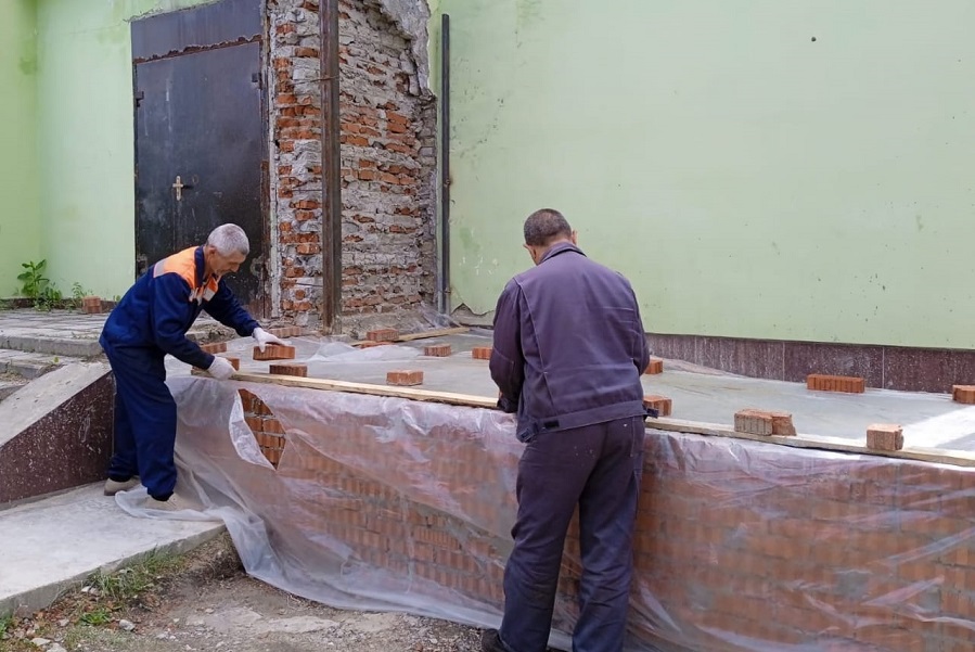 В Рассказовском районе завершают ремонт амбулатории