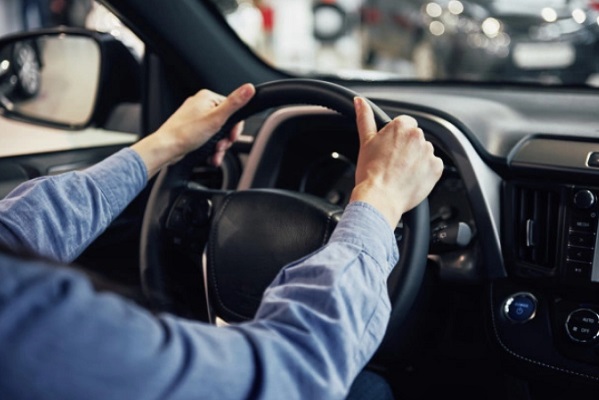 В Знаменском районе водитель 67 раз нарушил Правила дорожного движения