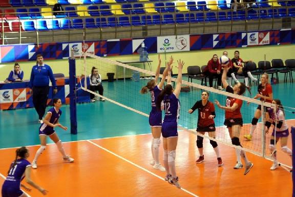 Женская команда ВК "Тамбов" победила в третьем матче Чемпионата России