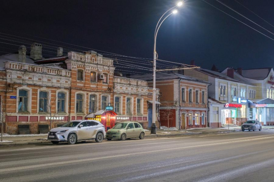 Ночной обзор: крупный пожар на складе в Подмосковье, демонтаж стелы на въезде в Тамбов, Овечкин сократил отставание от Гретцки
