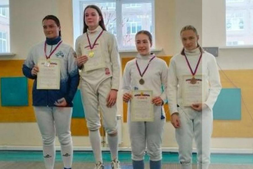 Фехтовальщики из Тамбовской области завоевали бронзу на турнире в Воронеже