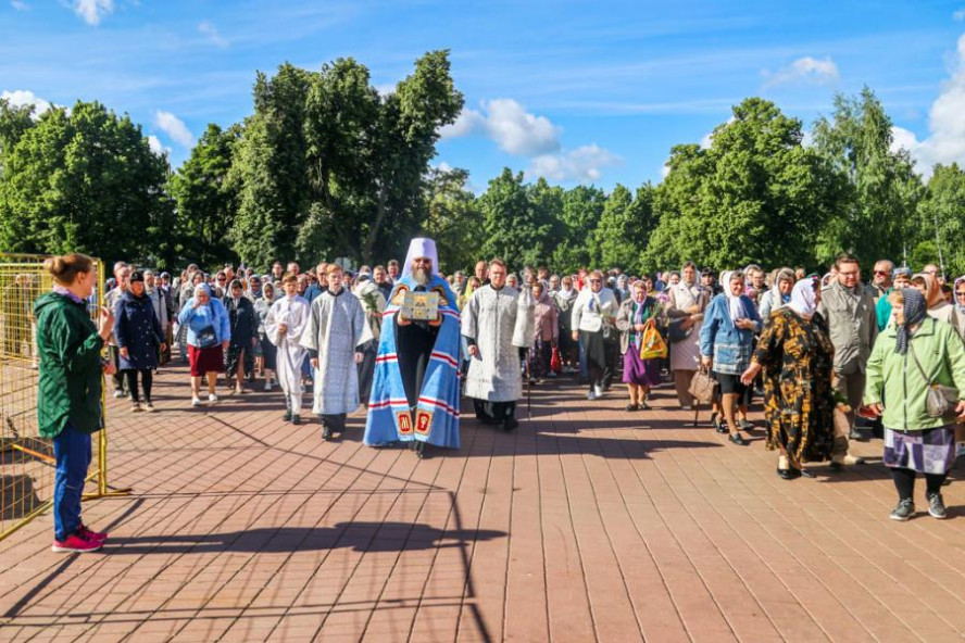 В Тамбов доставили ковчег с частицей мощей блаженной Матроны Московской