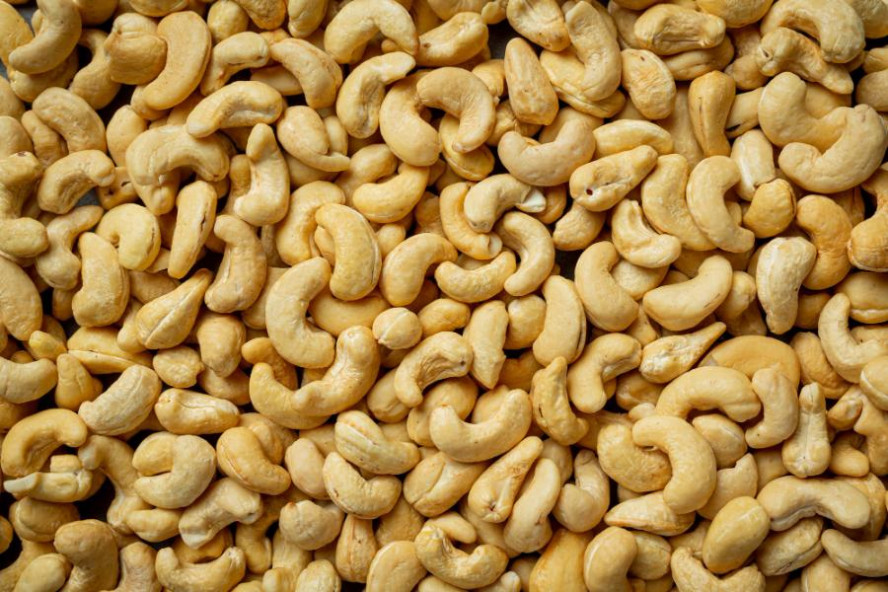 В Тамбовскую область из Вьетнама привезли более тонны орехов 