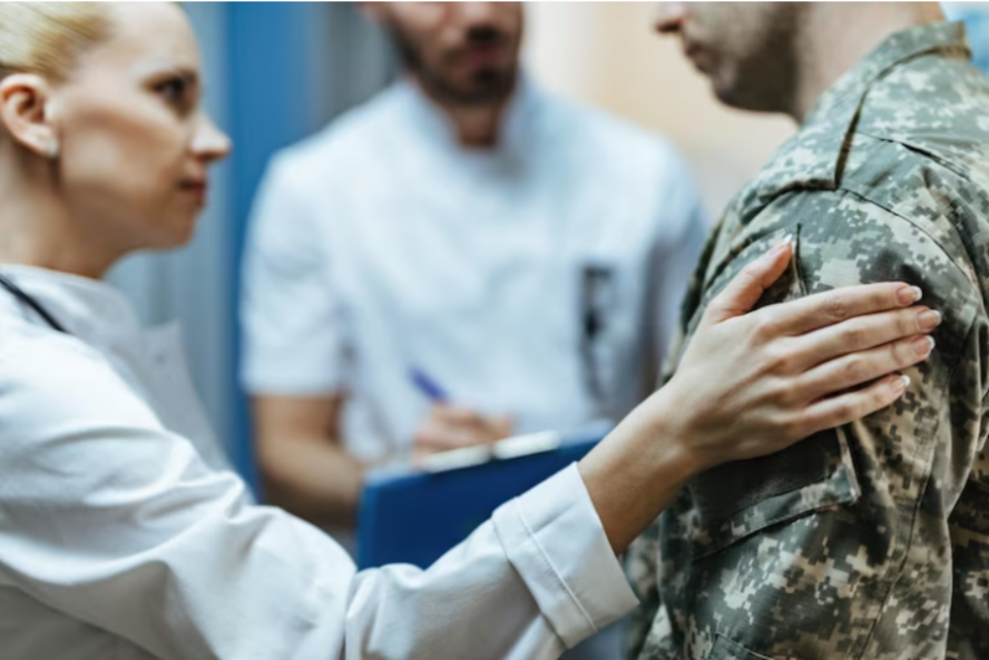 В России запустят программу компенсационных выплат для военных врачей
