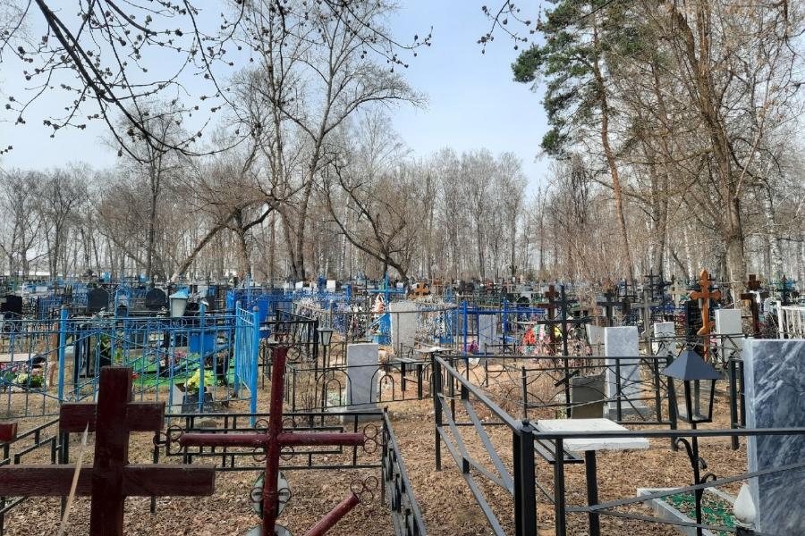Прокуратура выявила нарушения при эксплуатации Петропавловского кладбища