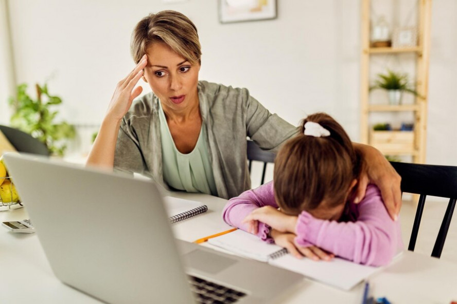 Эксперты обсудят проблему перегруженности школьников домашними заданиями