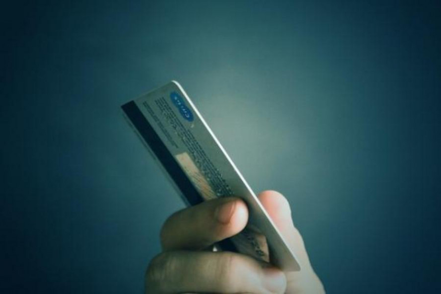 В Тамбове с банковской карты 22-летнего студента украли все сбережения