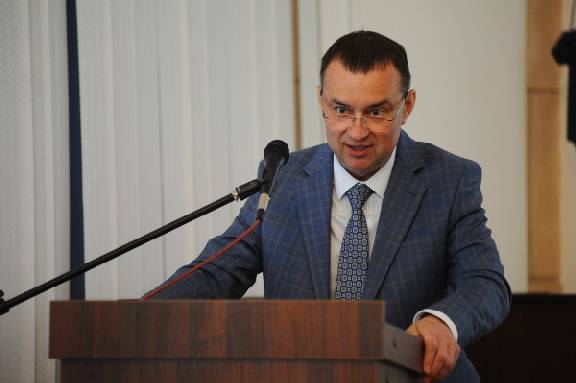 Депутат облдумы Александр Куприянов предложил обсудить вопрос о прямых выборах органов местного самоуправления