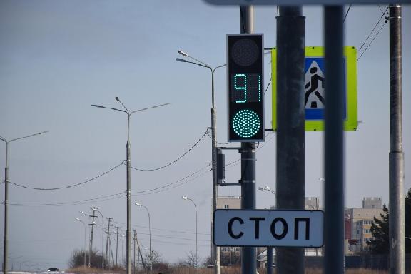 В Тамбове на улице Запрудной включили два новых светофора