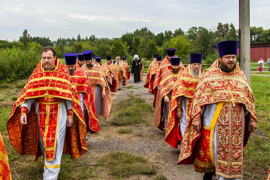 Крестный ход в Пантелеимоновском скиту - 0