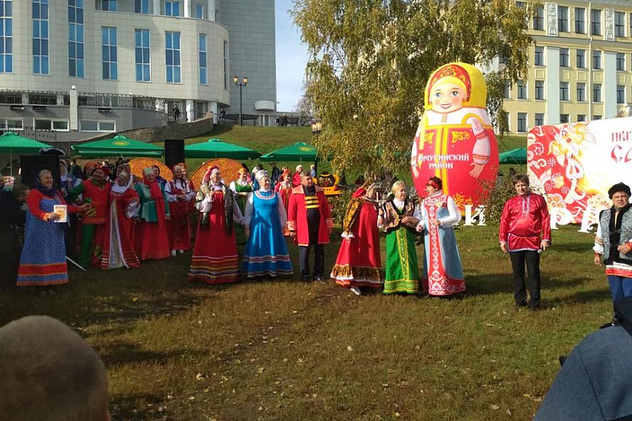 Праздник русского сарафана на Покровской ярмарке - 13