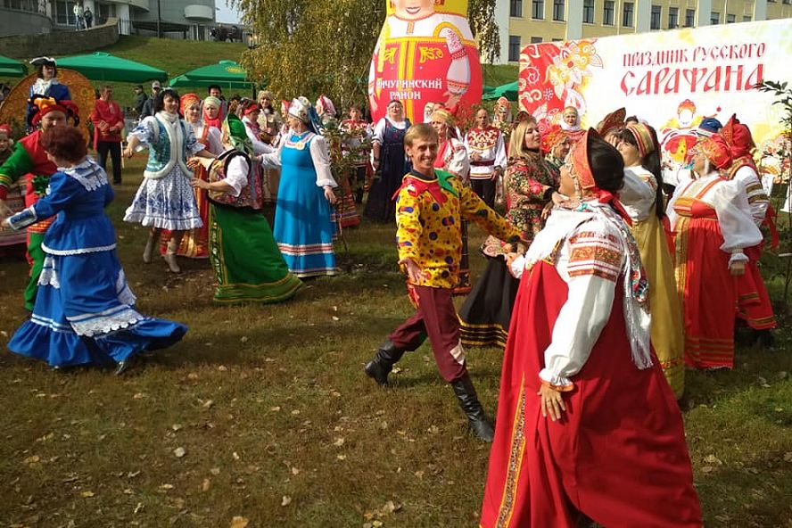 Праздник русского сарафана на Покровской ярмарке - 15