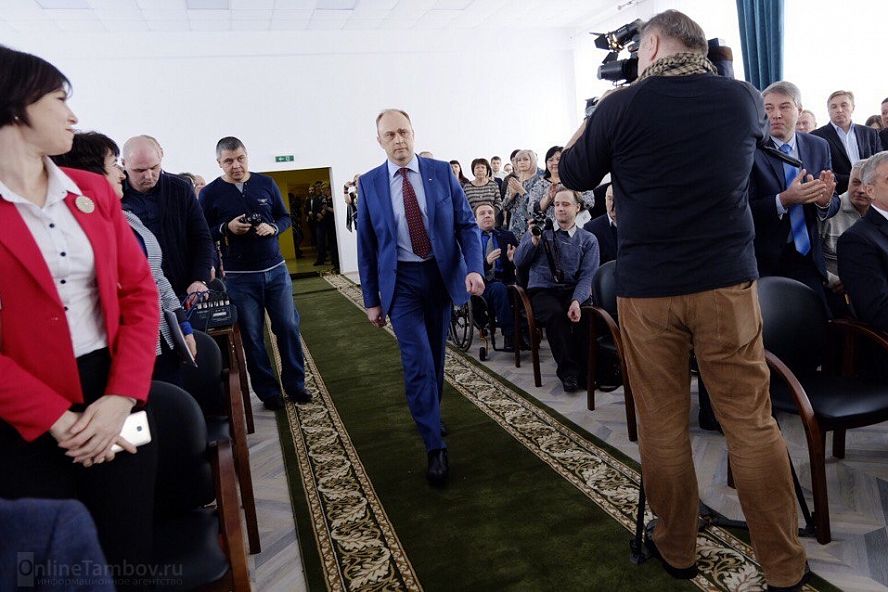 Алексей Бородин вступил в должность главы Тамбовского района - 4