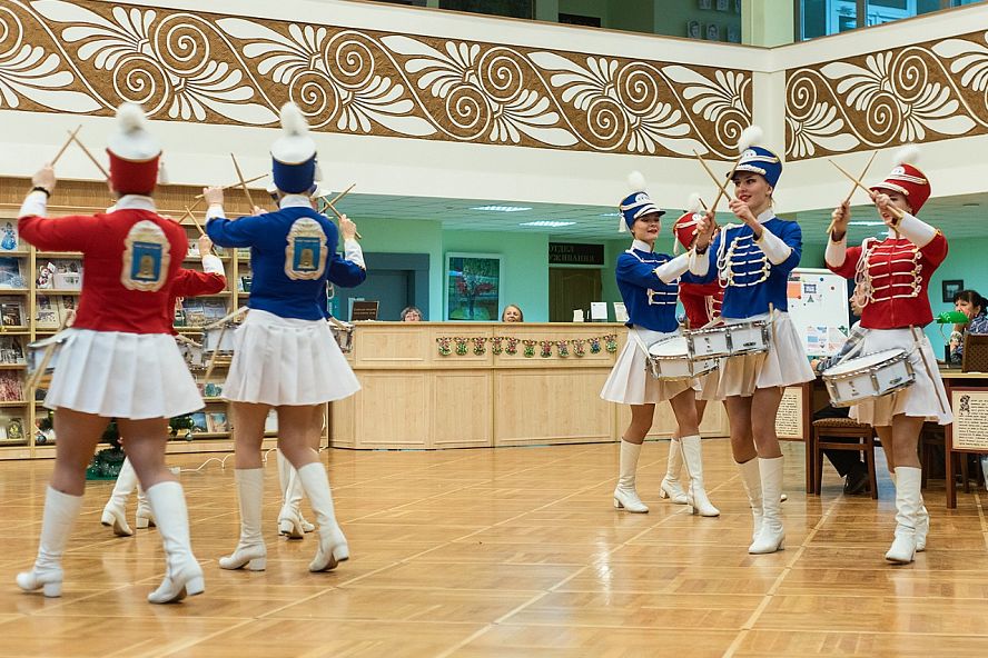 Новогодний карнавал в Библиотеке имени А.С. Пушкина - 0