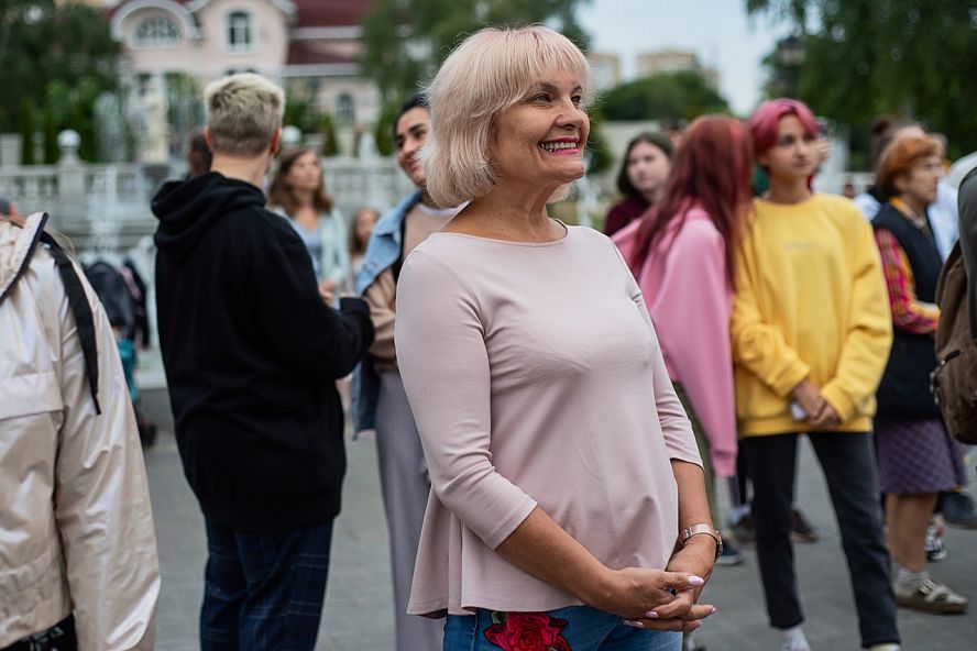 Уличная латина в усадьбе Асеевых - 0