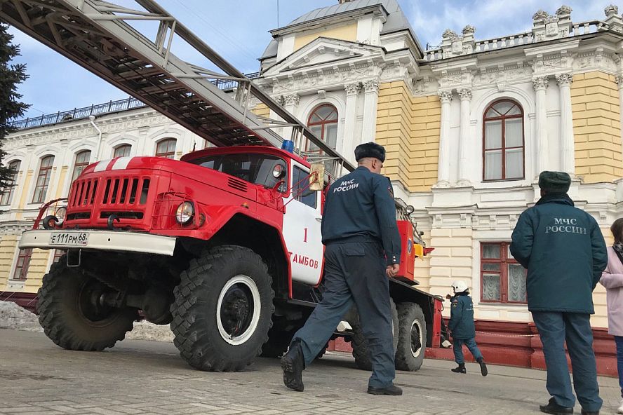 Учения в драмтеатре,2018 - 6