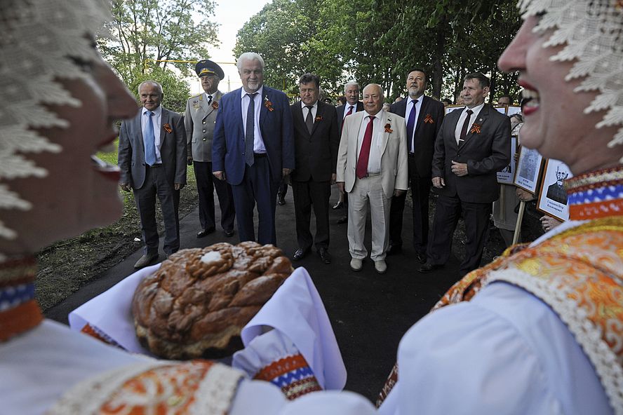 Открытие мемориала в Знаменском районе - 9
