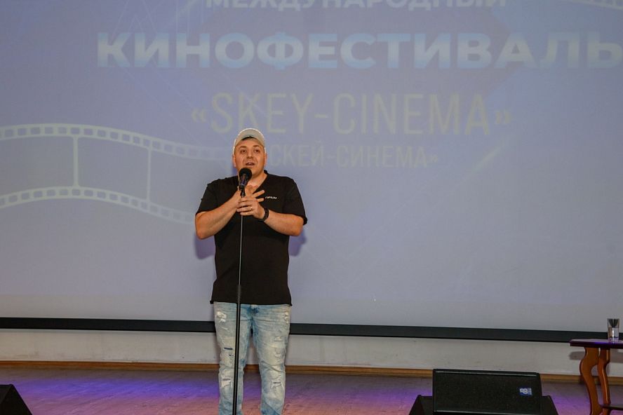 13-й Международный кинофестиваль - 21