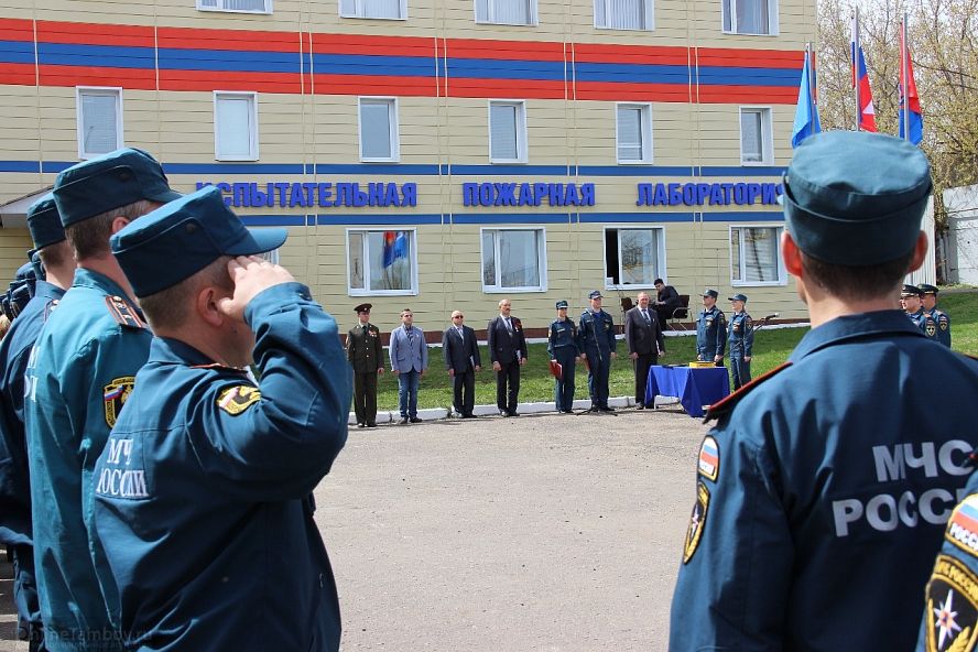 Торжественный митинг в ГУ МЧС России по Тамбовской области - 13
