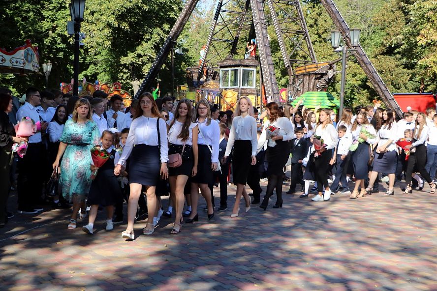 Торжественная линейка 1 сентября лицея №29 - 2