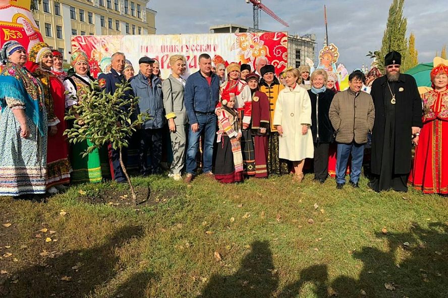 Праздник русского сарафана на Покровской ярмарке - 6