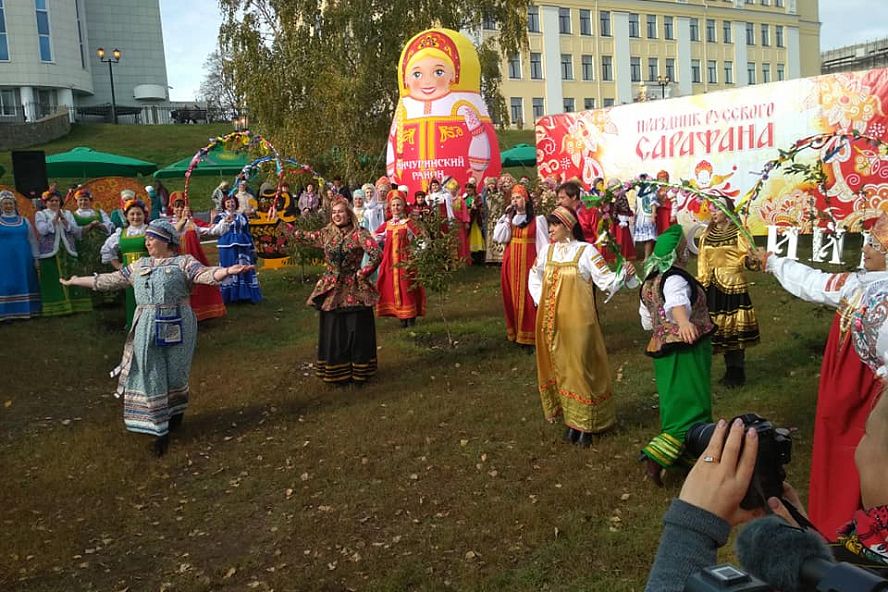 Праздник русского сарафана на Покровской ярмарке - 8