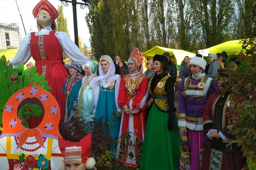 Праздник русского сарафана на Покровской ярмарке - 11