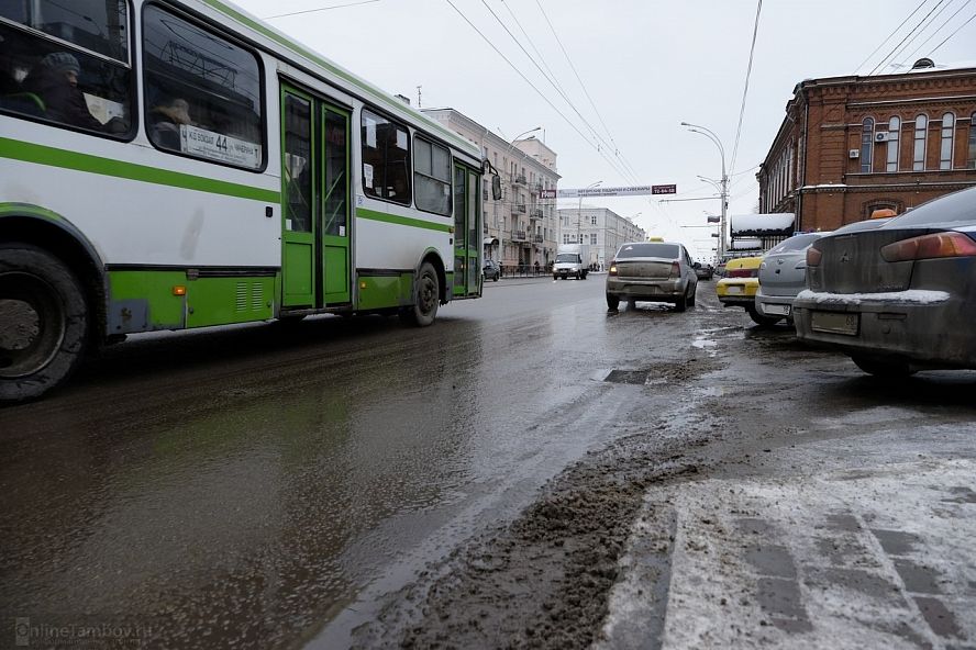 Парковка у ТРЦ "Рио" в Тамбове на улице Советской - 5